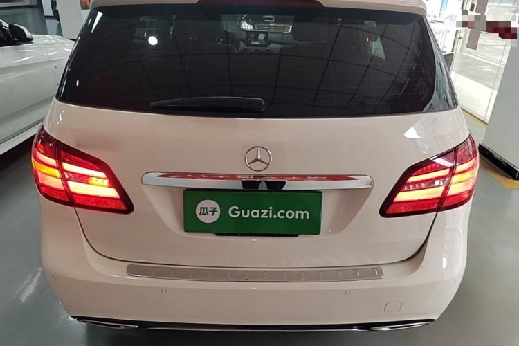 Used Mercedes-Benz B-Class 2015 B 200 Fashion Model Rear