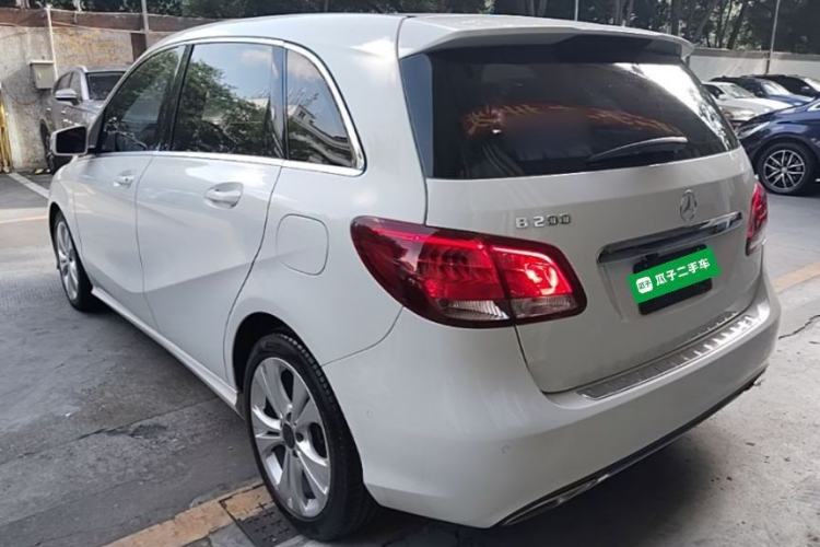 Used Mercedes-Benz B-Class 2015 B 200 Sport Edition Rear Left 45 Deg