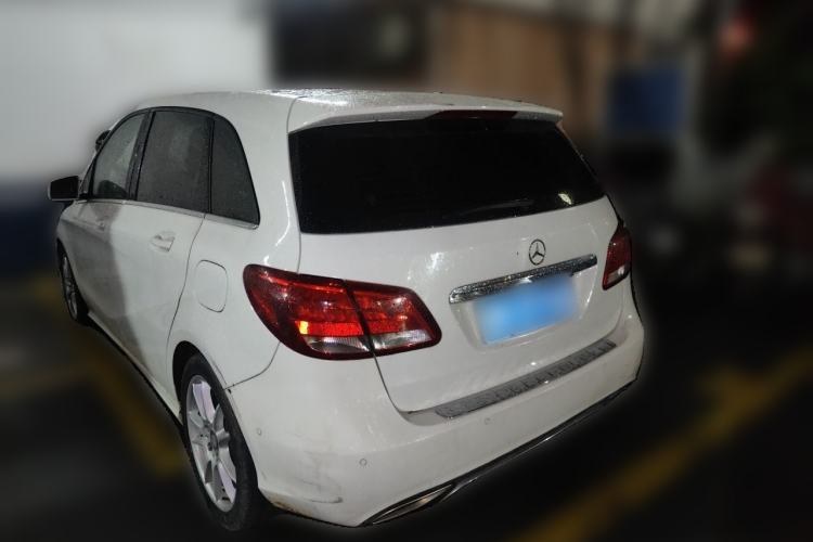 Used Mercedes-Benz B-Class 2015 B 200 Sport Edition Rear Left 45 Deg