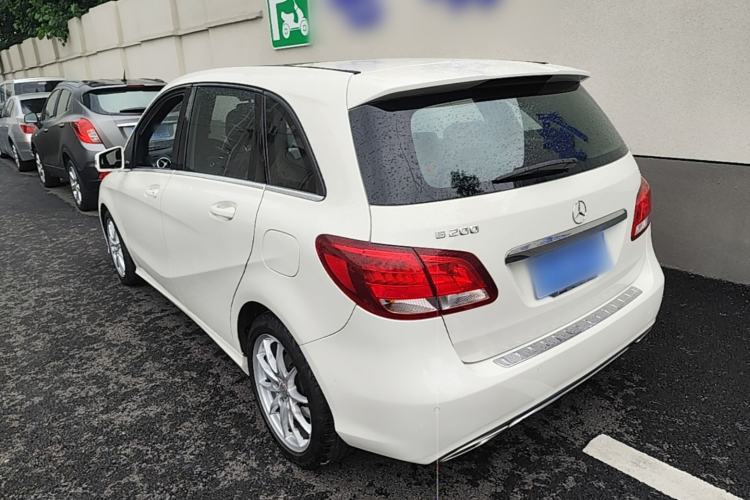 Used Mercedes-Benz B-Class 2015 B 200 Sport Edition Rear Left 45 Deg