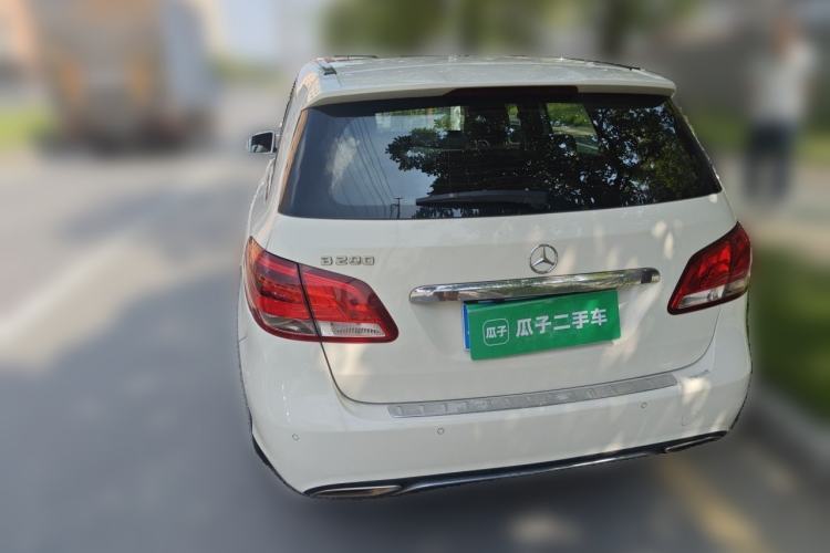 Used Mercedes-Benz B-Class 2015 B 200 Sport Edition Rear Left 45 Deg