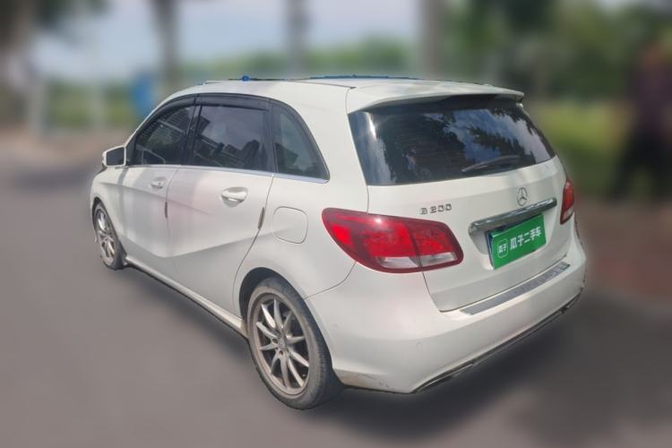 Used Mercedes-Benz B-Class 2015 B 200 Sport Edition Rear Left 45 Deg