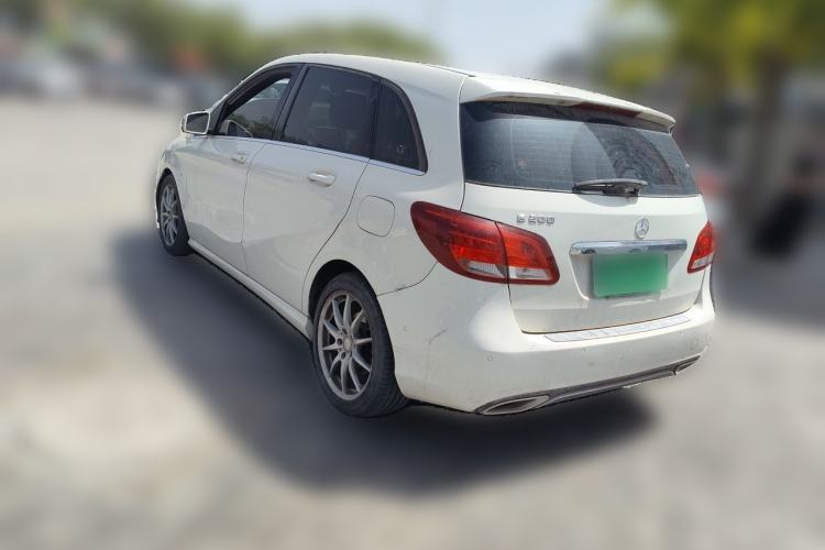 Used Mercedes-Benz B-Class 2015 B 200 Sport Edition Rear Left 45 Deg