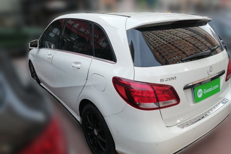 Used Mercedes-Benz B-Class 2015 B 200 Sport Edition Rear Left 45 Deg