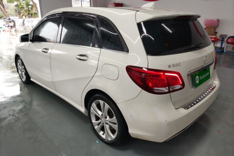 Used Mercedes-Benz B-Class 2015 B 200 Sport Edition Rear Left 45 Deg