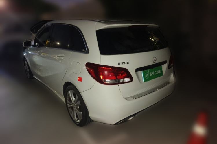 Used Mercedes-Benz B-Class 2015 B 200 Sport Edition Rear Left 45 Deg