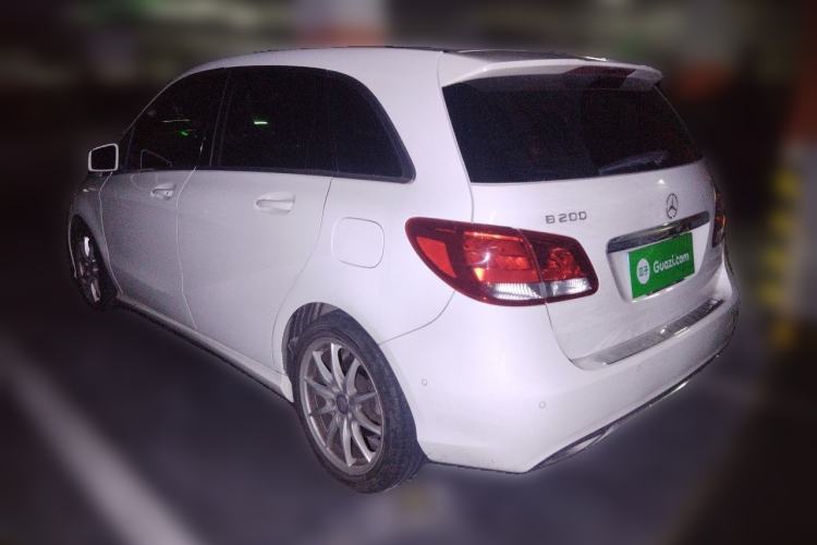 Used Mercedes-Benz B-Class 2015 B 200 Sport Edition Rear Left 45 Deg