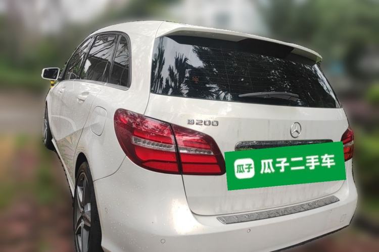 Used Mercedes-Benz B-Class 2015 B 200 Fashion Model Rear Left 45 Deg