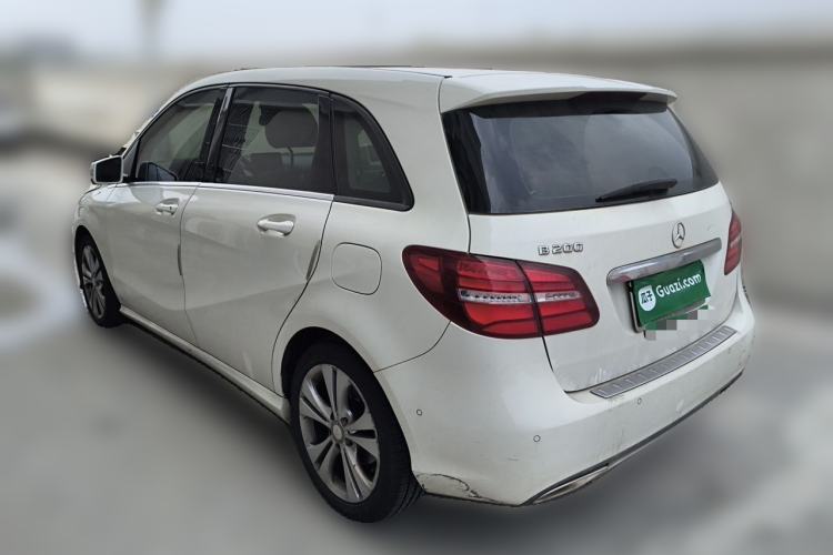 Used Mercedes-Benz B-Class 2015 B 200 Fashion Model Rear Left 45 Deg