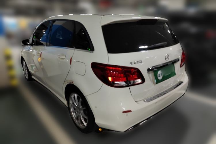Used Mercedes-Benz B-Class 2015 B 200 Sport Edition Rear Left 45 Deg
