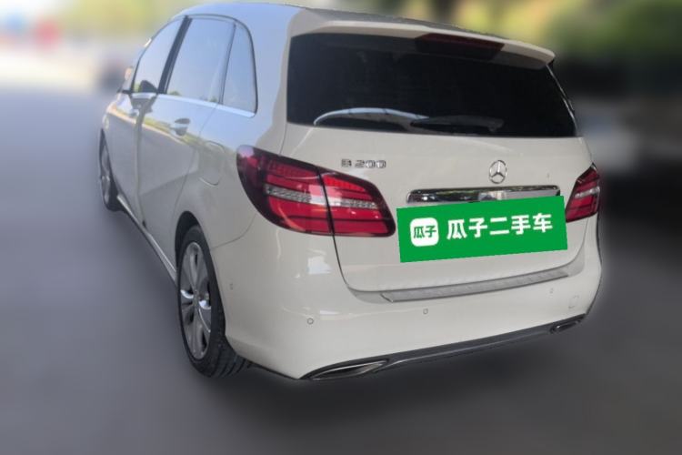 Used Mercedes-Benz B-Class 2015 B 200 Fashion Model Rear Left 45 Deg