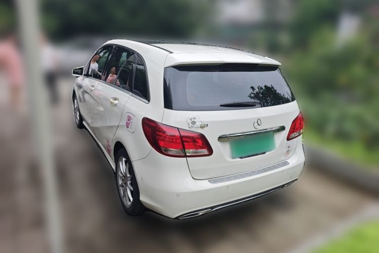 Used Mercedes-Benz B-Class 2015 B 200 Sport Edition Rear Left 45 Deg