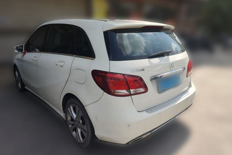 Used Mercedes-Benz B-Class 2015 B 200 Sport Edition Rear Left 45 Deg
