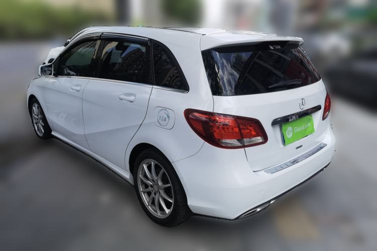 Used Mercedes-Benz B-Class 2015 B 200 Fashion Model Rear Left 45 Deg