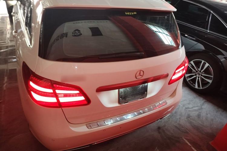 Used Mercedes-Benz B-Class 2015 B 200 Fashion Model Rear