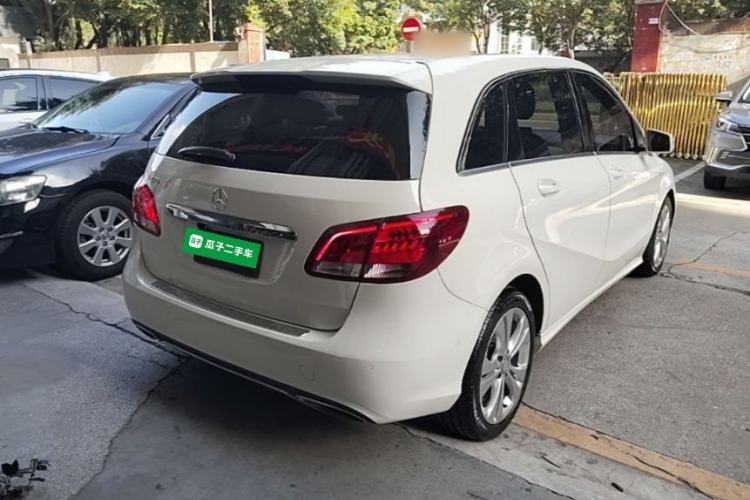 Used Mercedes-Benz B-Class 2015 B 200 Sport Edition Rear Right 45 Deg