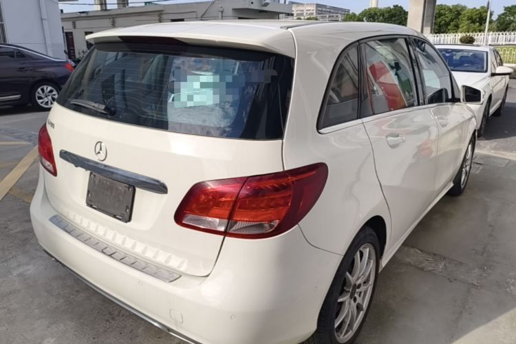 Used Mercedes-Benz B-Class 2015 B 200 Sport Edition Rear Right 45 Deg
