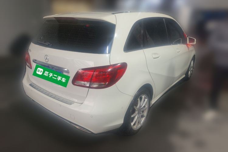 Used Mercedes-Benz B-Class 2015 B 200 Sport Edition Rear Right 45 Deg