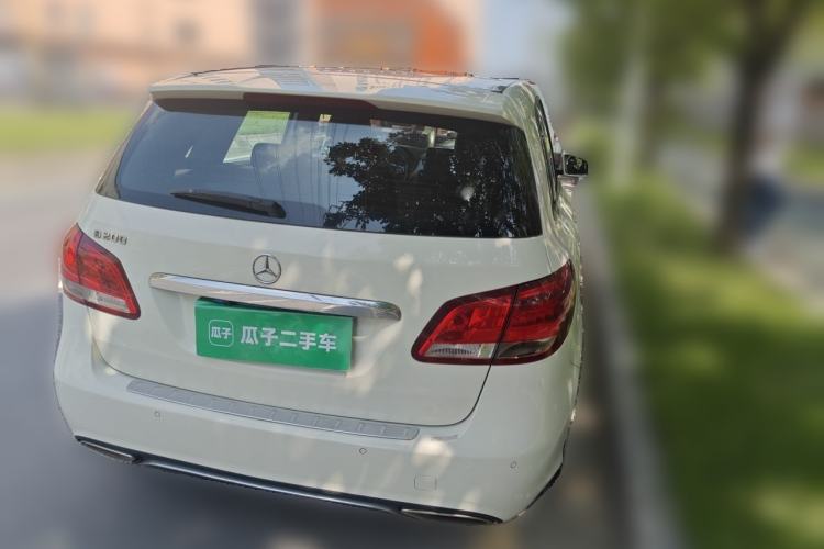 Used Mercedes-Benz B-Class 2015 B 200 Sport Edition Rear Right 45 Deg