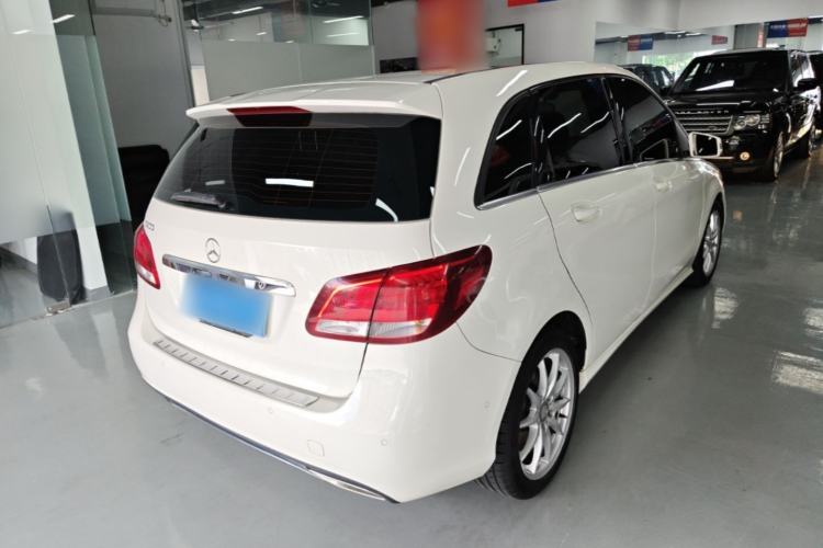 Used Mercedes-Benz B-Class 2015 B 200 Sport Edition Rear Right 45 Deg