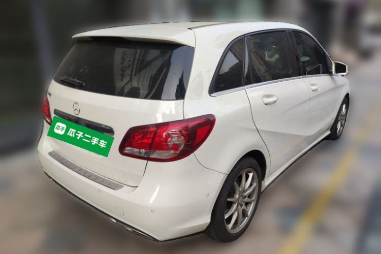 Used Mercedes-Benz B-Class 2015 B 200 Sport Edition Rear Right 45 Deg