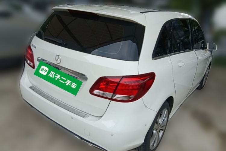 Used Mercedes-Benz B-Class 2015 B 200 Sport Edition Rear Right 45 Deg