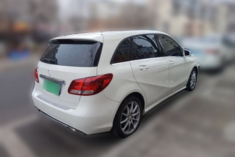 Used Mercedes-Benz B-Class 2015 B 200 Sport Edition Rear Right 45 Deg