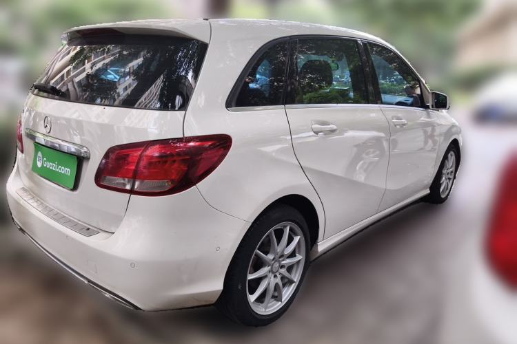 Used Mercedes-Benz B-Class 2015 B 200 Sport Edition Rear Right 45 Deg