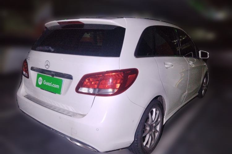 Used Mercedes-Benz B-Class 2015 B 200 Sport Edition Rear Right 45 Deg