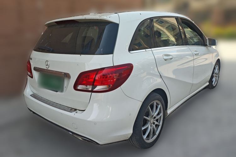 Used Mercedes-Benz B-Class 2015 B 200 Sport Edition Rear Right 45 Deg