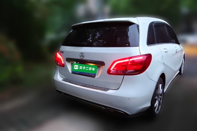 Used Mercedes-Benz B-Class 2015 B 200 Sport Edition Rear Right 45 Deg