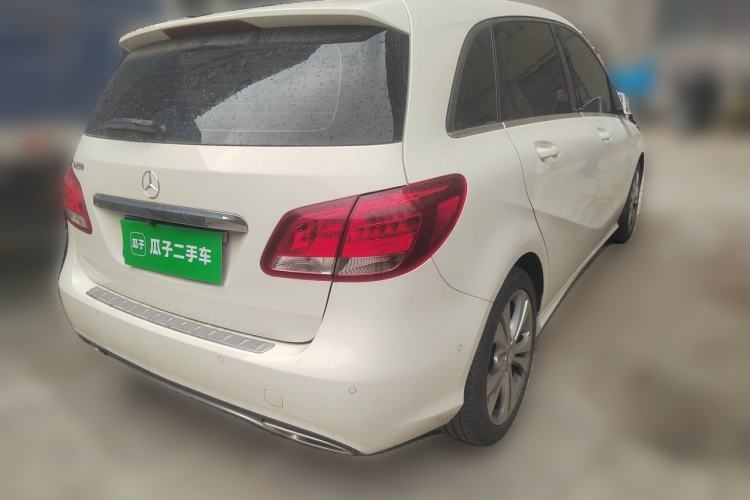 Used Mercedes-Benz B-Class 2015 B 200 Sport Edition Rear Right 45 Deg