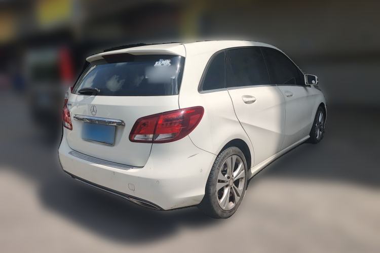 Used Mercedes-Benz B-Class 2015 B 200 Sport Edition Rear Right 45 Deg
