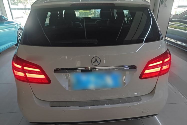 Used Mercedes-Benz B-Class 2015 B 200 Fashion Model Rear