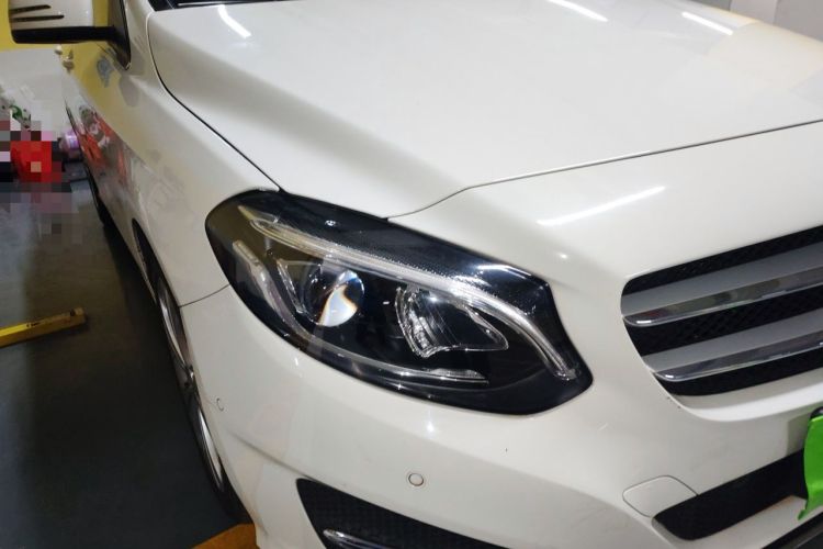 Used Mercedes-Benz B-Class 2015 B 200 Fashion Model Right Front Headlight