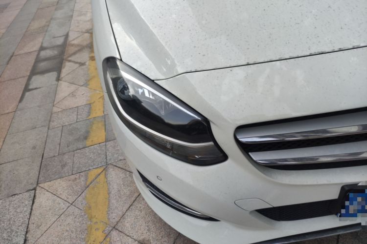 Used Mercedes-Benz B-Class 2015 B 200 Sport Edition Right Front Headlight