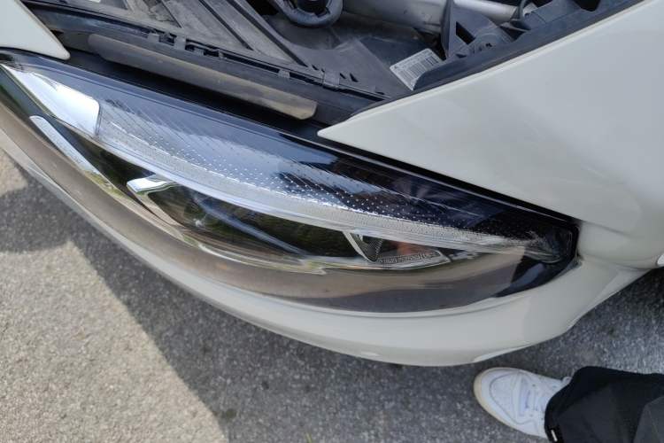 Used Mercedes-Benz B-Class 2015 B 200 Fashion Model Right Front Headlight