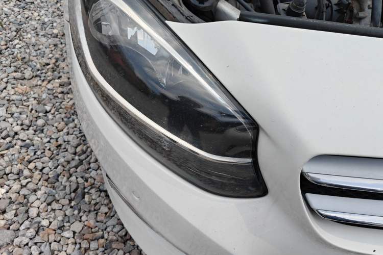 Used Mercedes-Benz B-Class 2015 B 200 Sport Edition Right Front Headlight