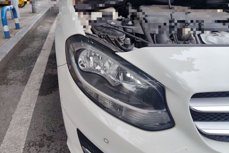Used Mercedes-Benz B-Class 2015 B 200 Sport Edition Right Front Headlight