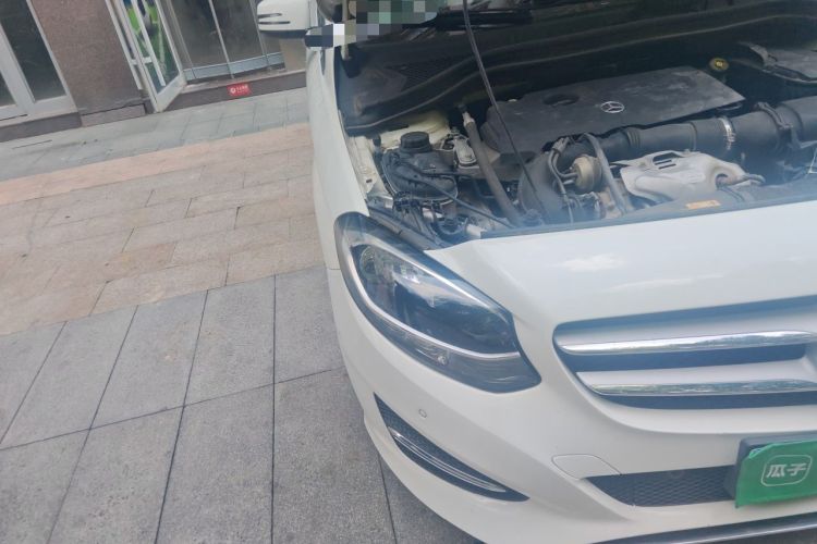 Used Mercedes-Benz B-Class 2015 B 200 Sport Edition Right Front Headlight