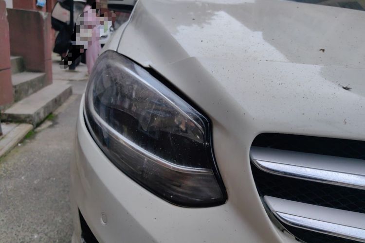 Used Mercedes-Benz B-Class 2015 B 200 Sport Edition Right Front Headlight