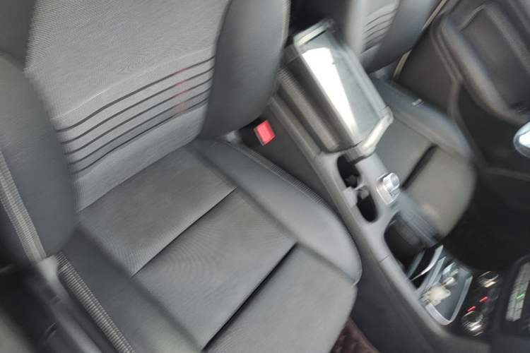 Used Mercedes-Benz B-Class 2015 B 200 Sport Edition Right Front Seat