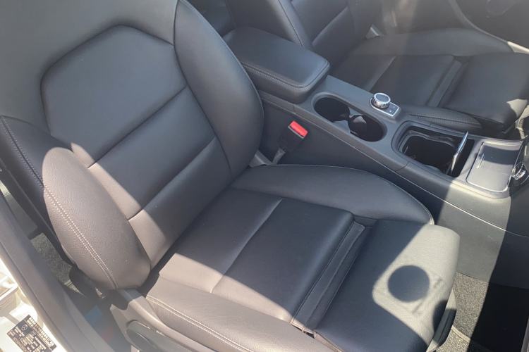 Used Mercedes-Benz B-Class 2015 B 200 Fashion Model Right Front Seat