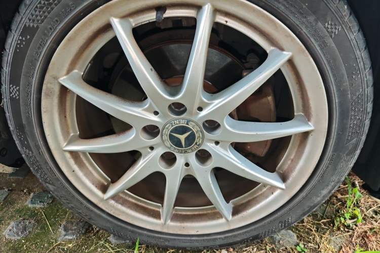 Used Mercedes-Benz B-Class 2015 B 200 Sport Edition Right Front Wheel Hub