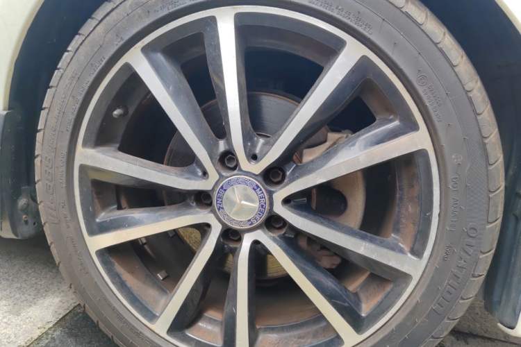 Used Mercedes-Benz B-Class 2015 B 200 Luxury Model Right Front Wheel Hub