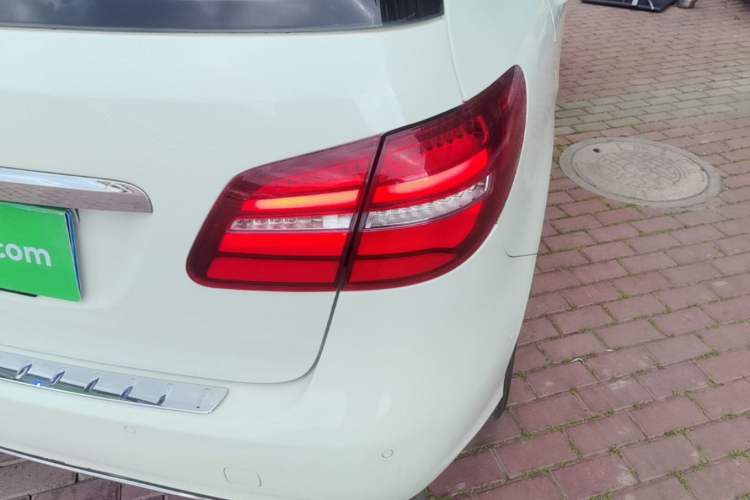 Used Mercedes-Benz B-Class 2015 B 200 Fashion Model Right Rear Taillight