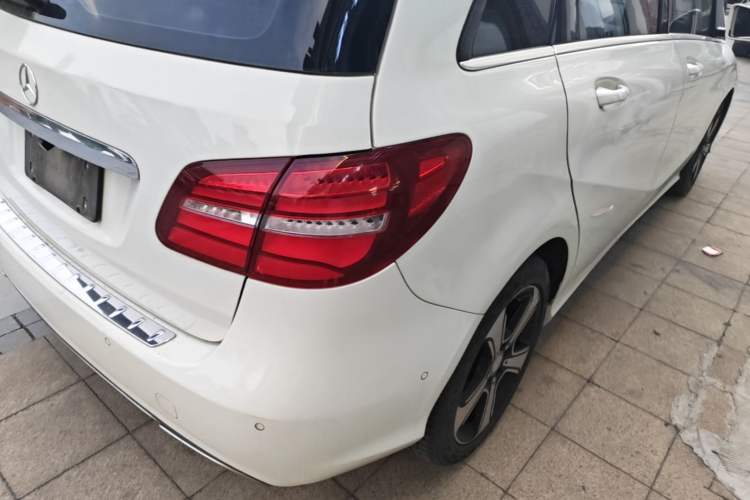 Used Mercedes-Benz B-Class 2015 B 200 Fashion Model Right Rear Taillight