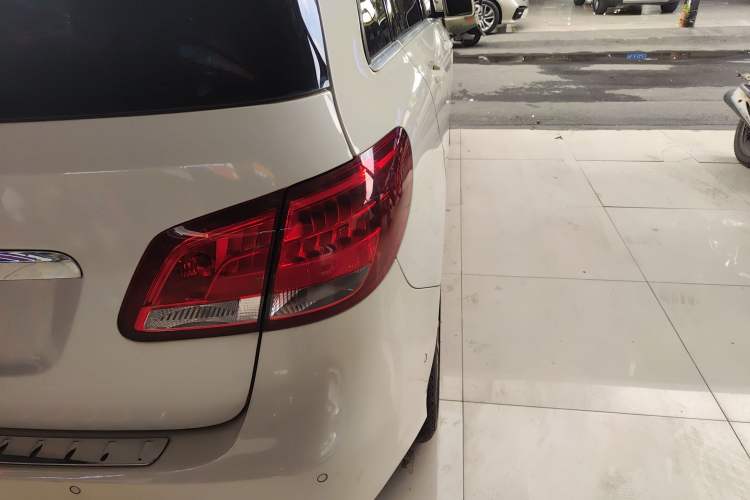Used Mercedes-Benz B-Class 2015 B 200 Sport Edition Right Rear Taillight