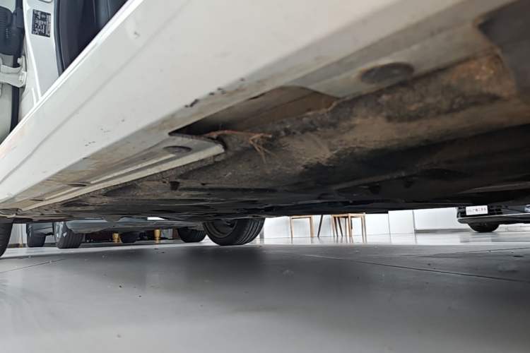 Used Mercedes-Benz B-Class 2015 B 200 Luxury Model Right Side Sill