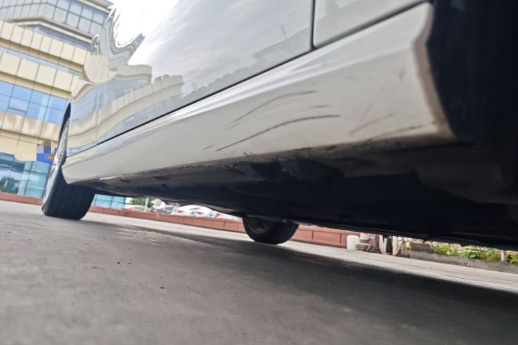 Used Mercedes-Benz B-Class 2015 B 200 Sport Edition Right Side Sill